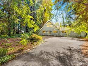 16273 Reitan Road NE, Bainbridge Island WA 98110