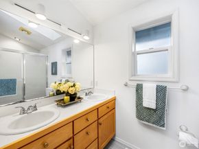 16273 Reitan Road NE, Bainbridge Island WA 98110