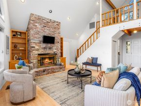 16273 Reitan Road NE, Bainbridge Island WA 98110