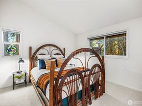 16273 Reitan Road NE, Bainbridge Island WA 98110