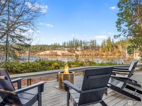 16273 Reitan Road NE, Bainbridge Island WA 98110