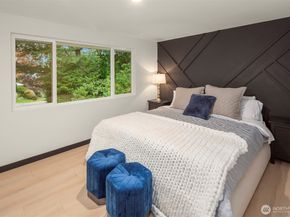 10045 NE 15th Street, Bellevue WA 98004