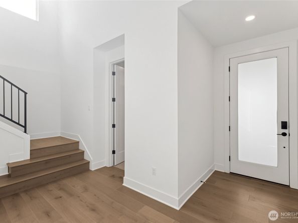 8428 137th Avenue SE, Newcastle WA 98059