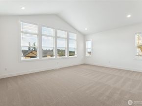 8428 137th Avenue SE, Newcastle WA 98059