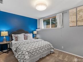 15612 38th Avenue NE, Lake Forest Park WA 98155