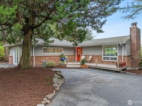 15612 38th Avenue NE, Lake Forest Park WA 98155