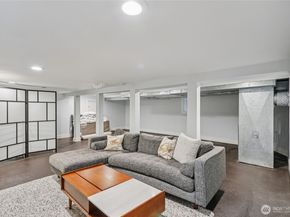 611 29th Avenue E, Seattle WA 98112