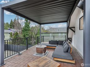 611 29th Avenue E, Seattle WA 98112