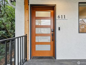 611 29th Avenue E, Seattle WA 98112