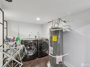 611 29th Avenue E, Seattle WA 98112