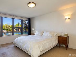 3510 W Commodore Way, Seattle WA 98199