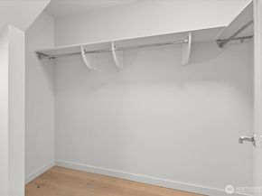 4222 Meridian Avenue N B, Seattle WA 98103