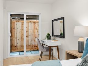 4222 Meridian Avenue N B, Seattle WA 98103