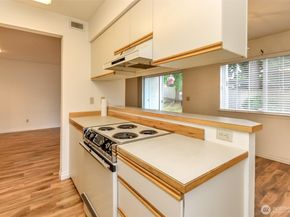 1830 S 336th Street C102, Federal Way WA 98003