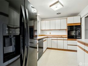 456 156th Avenue SE, Bellevue WA 98007