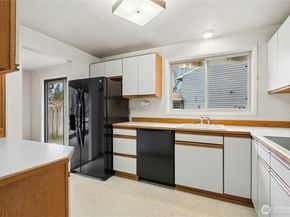 456 156th Avenue SE, Bellevue WA 98007