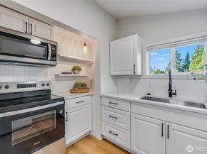 12542 50th Place S, Tukwila WA 98178