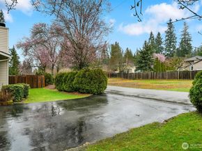 12419 NE 107th Place, Kirkland WA 98033