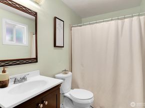 12419 NE 107th Place, Kirkland WA 98033