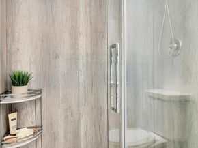 12419 NE 107th Place, Kirkland WA 98033