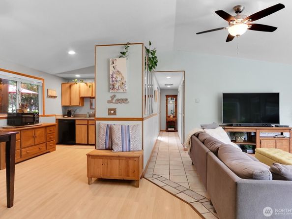 12419 NE 107th Place, Kirkland WA 98033