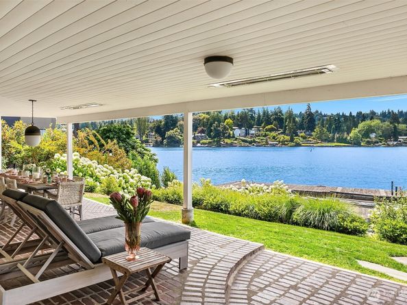 11 Enatai Drive, Bellevue WA 98004