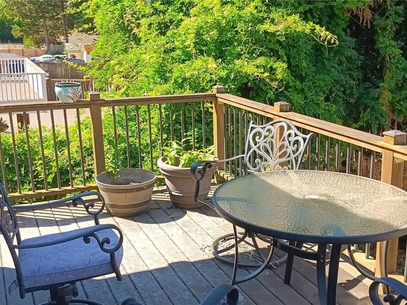 25405 116th Avenue SE, Kent WA 98030
