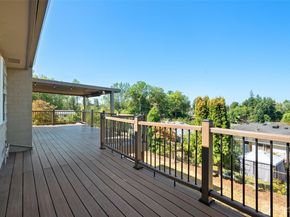 21845 15th Avenue S, Des Moines WA 98198