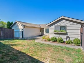 21845 15th Avenue S, Des Moines WA 98198