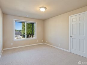 21845 15th Avenue S, Des Moines WA 98198