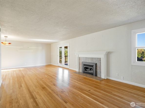 21845 15th Avenue S, Des Moines WA 98198