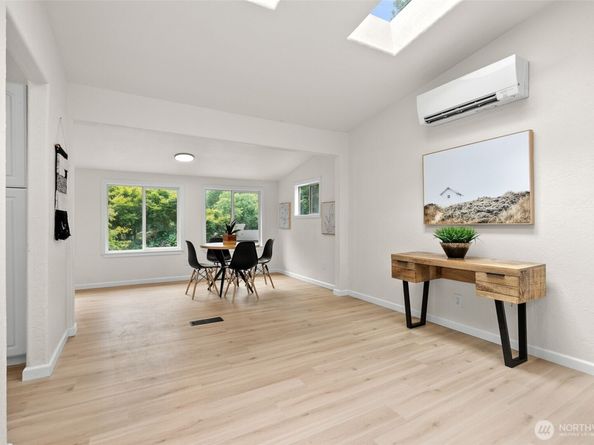 24515 Madura Drive NE, Kingston WA 98346