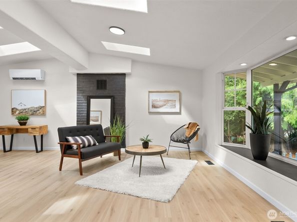 24515 Madura Drive NE, Kingston WA 98346