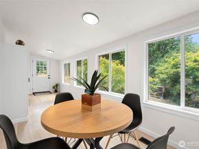 24515 Madura Drive NE, Kingston WA 98346