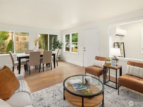 6833 47th Avenue NE, Seattle WA 98115