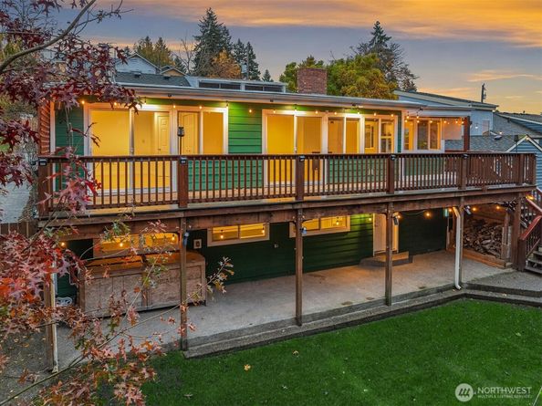 6833 47th Avenue NE, Seattle WA 98115