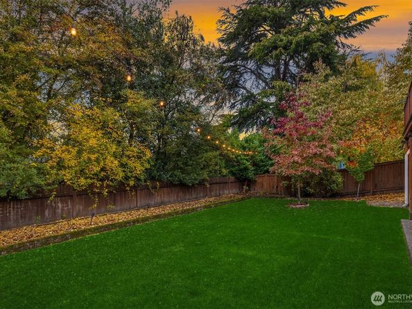 6833 47th Avenue NE, Seattle WA 98115