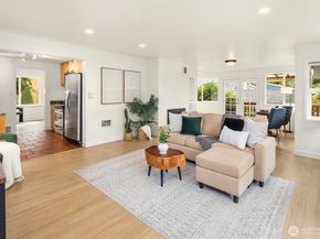 6833 47th Avenue NE, Seattle WA 98115