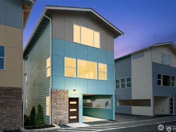 12105 E Gibson