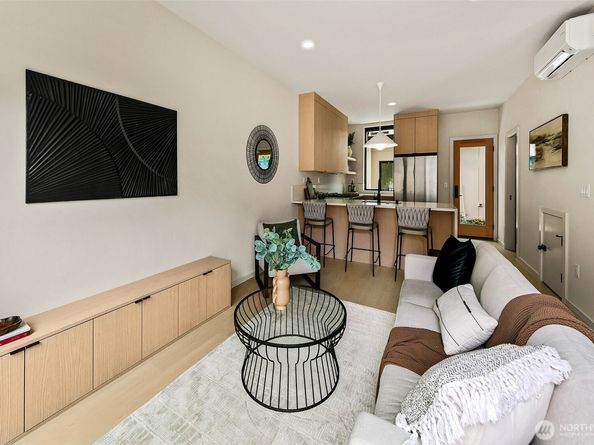 8733 13th Avenue NW C, Seattle WA 98117