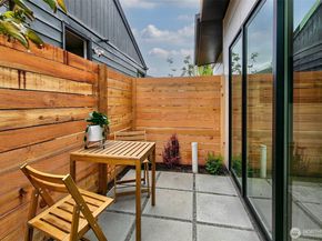 8733 13th Avenue NW C, Seattle WA 98117