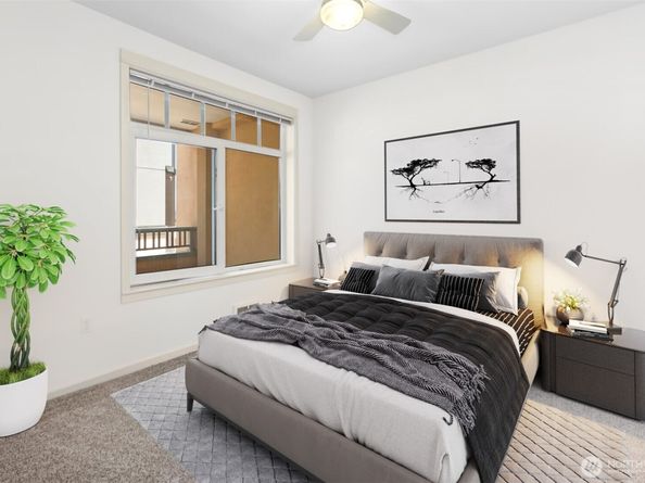 109 2nd Street S 423, Kirkland WA 98033