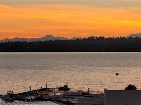 109 2nd Street S 423, Kirkland WA 98033