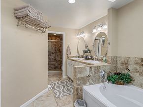 14710 SE 184th Place, Renton WA 98058