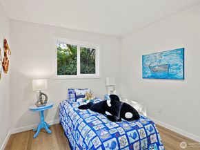 2311 N 88th St, Seattle WA 98103