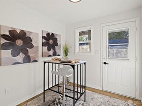 2311 N 88th St, Seattle WA 98103