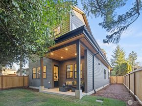 16654 NE 12th Street, Bellevue WA 98008