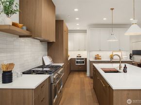 13662 NE 101st Street, Kirkland WA 98033