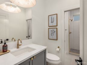 13662 NE 101st Street, Kirkland WA 98033