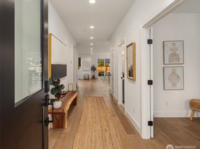 13662 NE 101st Street, Kirkland WA 98033